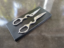 Load image into Gallery viewer, BBQ Blades™ Kitchen Shears